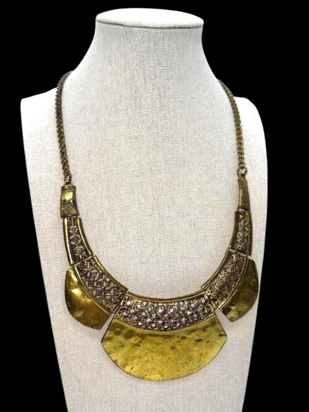 Gold Tone Metal Statement Necklace Cleopatra Style Lobster Clasp *read*